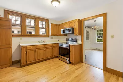 5901 N Shoreland Ave, Whitefish Bay, WI 53217 - Photo 5