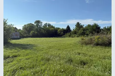 W212N11206  Meeker Hill Ln, Germantown, WI 53022 - Photo 3