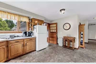 104  Homestead Rd, Delavan, WI 53115 - Photo 9
