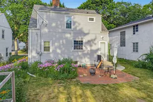 4623 N Idlewild Ave, Whitefish Bay, WI 53211 - Photo 33