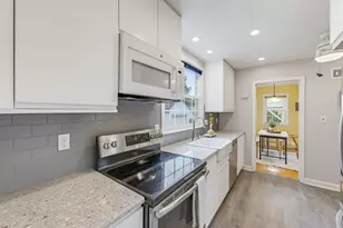4623 N Idlewild Ave, Whitefish Bay, WI 53211 - Photo 11