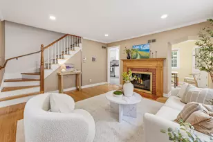 4623 N Idlewild Ave, Whitefish Bay, WI 53211 - Photo 3