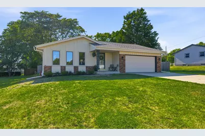 1931  17th Ave, Grafton, WI 53024 - Photo 1