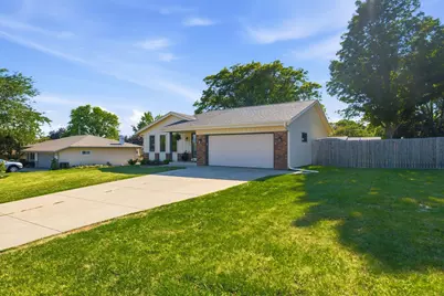 1931  17th Ave, Grafton, WI 53024 - Photo 3