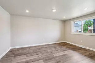 3959 E Underwood Ave, Cudahy, WI 53110 - Photo 29