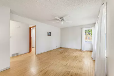 11911 N Wauwatosa Rd, Mequon, WI 53097 - Photo 5