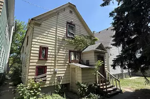 2527 W Monroe St, Milwaukee, WI 53206 - Photo 9