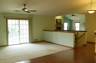 1030 N Sunnyslope Dr, Racine, WI 53406 - Photo 11