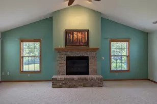 1030 N Sunnyslope Dr, Racine, WI 53406 - Photo 9