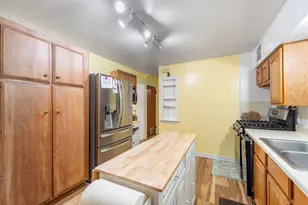 1900 Edgewater Dr, Grafton, WI 53024 - Photo 11