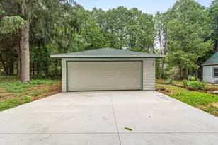 1900 Edgewater Dr, Grafton, WI 53024 - Photo 3