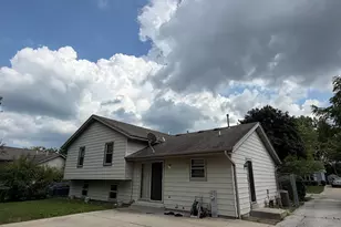 9812 W Darnel Ave, Milwaukee, WI 53224 - Photo 11