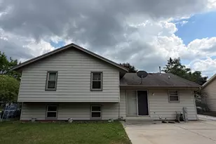 9812 W Darnel Ave, Milwaukee, WI 53224 - Photo 13