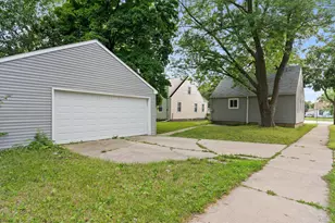 4988 N 60th St, Milwaukee, WI 53218 - Photo 11