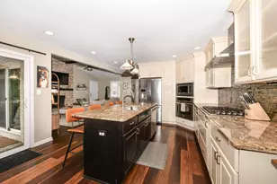13060 W Brentwood Dr, New Berlin, WI 53151 - Photo 9