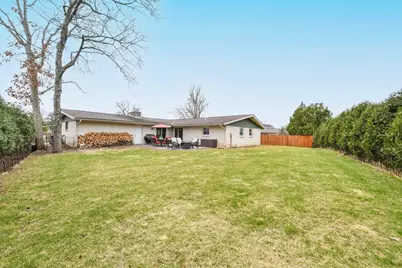 13060 W Brentwood Dr, New Berlin, WI 53151 - Photo 17