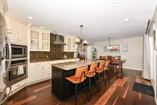 13060 W Brentwood Dr, New Berlin, WI 53151 - Photo 3