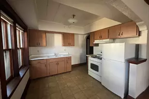 5219 S Lake Dr, Cudahy, WI 53110 - Photo 3
