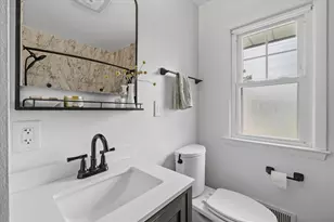 8013 W Waterford Ave, Milwaukee, WI 53220 - Photo 17