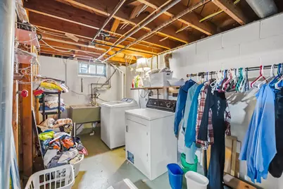 8013 W Waterford Ave, Milwaukee, WI 53220 - Photo 23