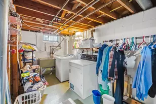 8013 W Waterford Ave, Milwaukee, WI 53220 - Photo 23