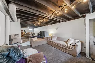 8013 W Waterford Ave, Milwaukee, WI 53220 - Photo 21