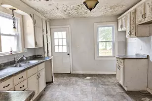 203 Wayland St, Beaver Dam, WI 53916 - Photo 7