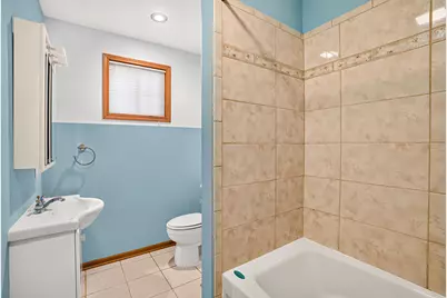 6518  Heidelberg Cir, Racine, WI 53185 - Photo 25