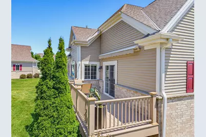 2408  Deercrest Ct, Waukesha, WI 53188 - Photo 45
