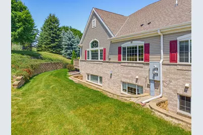 2408  Deercrest Ct, Waukesha, WI 53188 - Photo 47