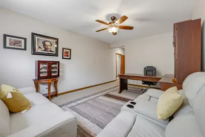 2408  Deercrest Ct, Waukesha, WI 53188 - Photo 39