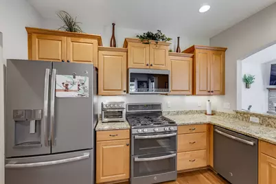 2408  Deercrest Ct, Waukesha, WI 53188 - Photo 11