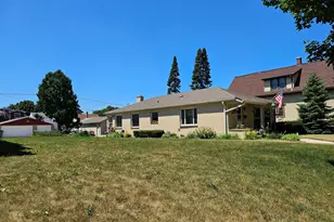 3255 S Austin St, Milwaukee, WI 53207 - Photo 35