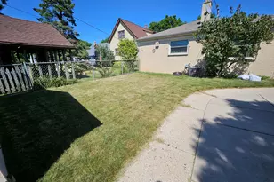 3255 S Austin St, Milwaukee, WI 53207 - Photo 5