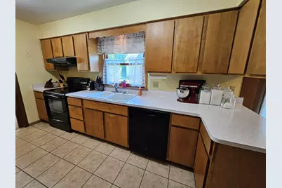 3255 S Austin St, Milwaukee, WI 53207 - Photo 21