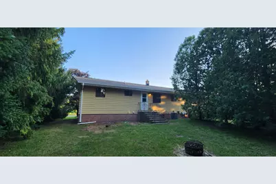 296  Connie Dr #294, Newburg, WI 53090 - Photo 17