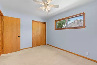 843 E Doty Pl, Milwaukee, WI 53207 - Photo 13