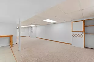 843 E Doty Pl, Milwaukee, WI 53207 - Photo 17