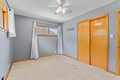 843 E Doty Pl, Milwaukee, WI 53207 - Photo 15