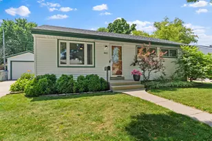 843 E Doty Pl, Milwaukee, WI 53207 - Photo 23