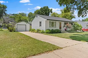 843 E Doty Pl, Milwaukee, WI 53207 - Photo 21