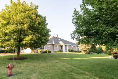 W173N7930  Bluejay Ct, Menomonee Falls, WI 53051 - Photo 37
