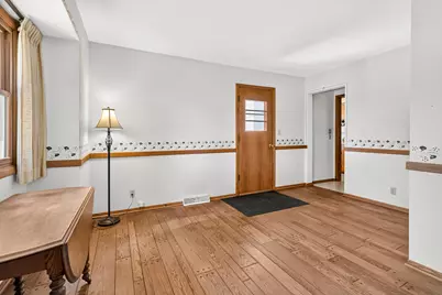 726 N Glenn Dr, Waukesha, WI 53188 - Photo 19