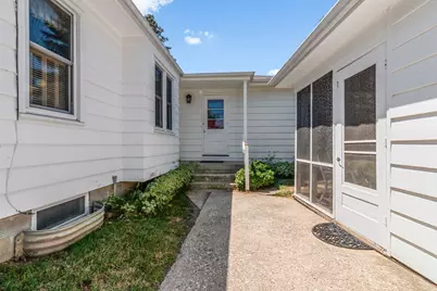 726 N Glenn Dr, Waukesha, WI 53188 - Photo 45