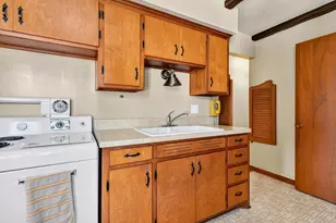 726 N Glenn Dr, Waukesha, WI 53188 - Photo 13