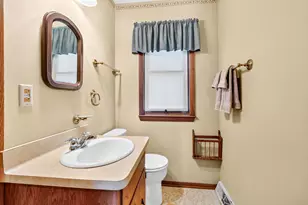 726 N Glenn Dr, Waukesha, WI 53188 - Photo 21