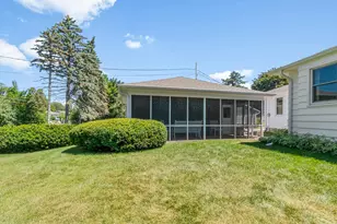 726 N Glenn Dr, Waukesha, WI 53188 - Photo 43