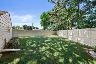 4201 N 89th St, Milwaukee, WI 53222 - Photo 35