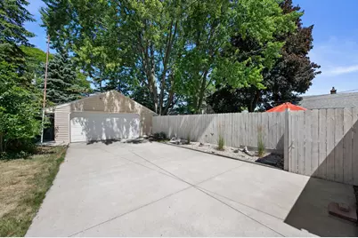 4201 N 89th St, Milwaukee, WI 53222 - Photo 37