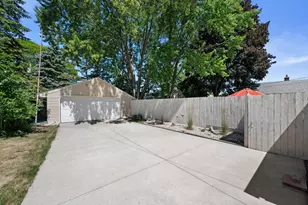 4201 N 89th St, Milwaukee, WI 53222 - Photo 37
